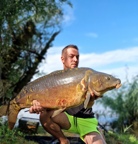 Spiegelkarpfen_26kg_Sandinsel_Hüseyin_Nurten.jpg 